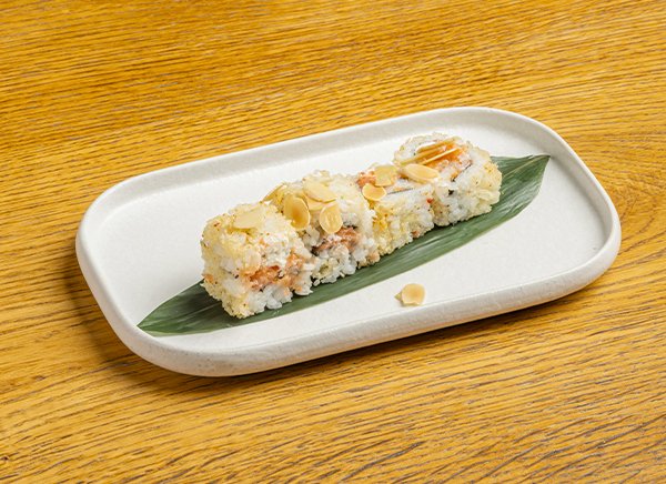 SALMON CRISPY ROLL
