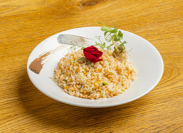 Riso con salmone e verdure